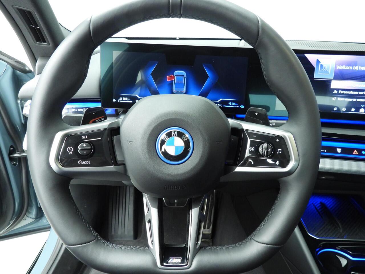 BMW 5-SERIE Sedan 530e | M-Sportpakket | LED | Navigatie | Active cruise | Sportstoelen | Stoelverwarming | DAB | Harman-kardon sound | Alu 20 inch