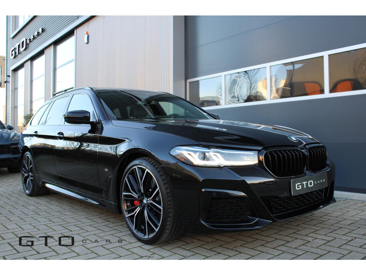 BMW 5-SERIE Touring 520i M Sport | Pano | Laser | Harman Kardon | Memory