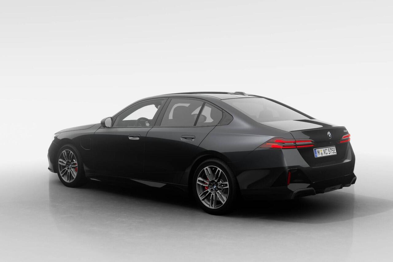 BMW 5-SERIE Sedan 530e M Sport Edition | M Sport Pro | Innovation Pack | Travel Pack | Comfort Pack