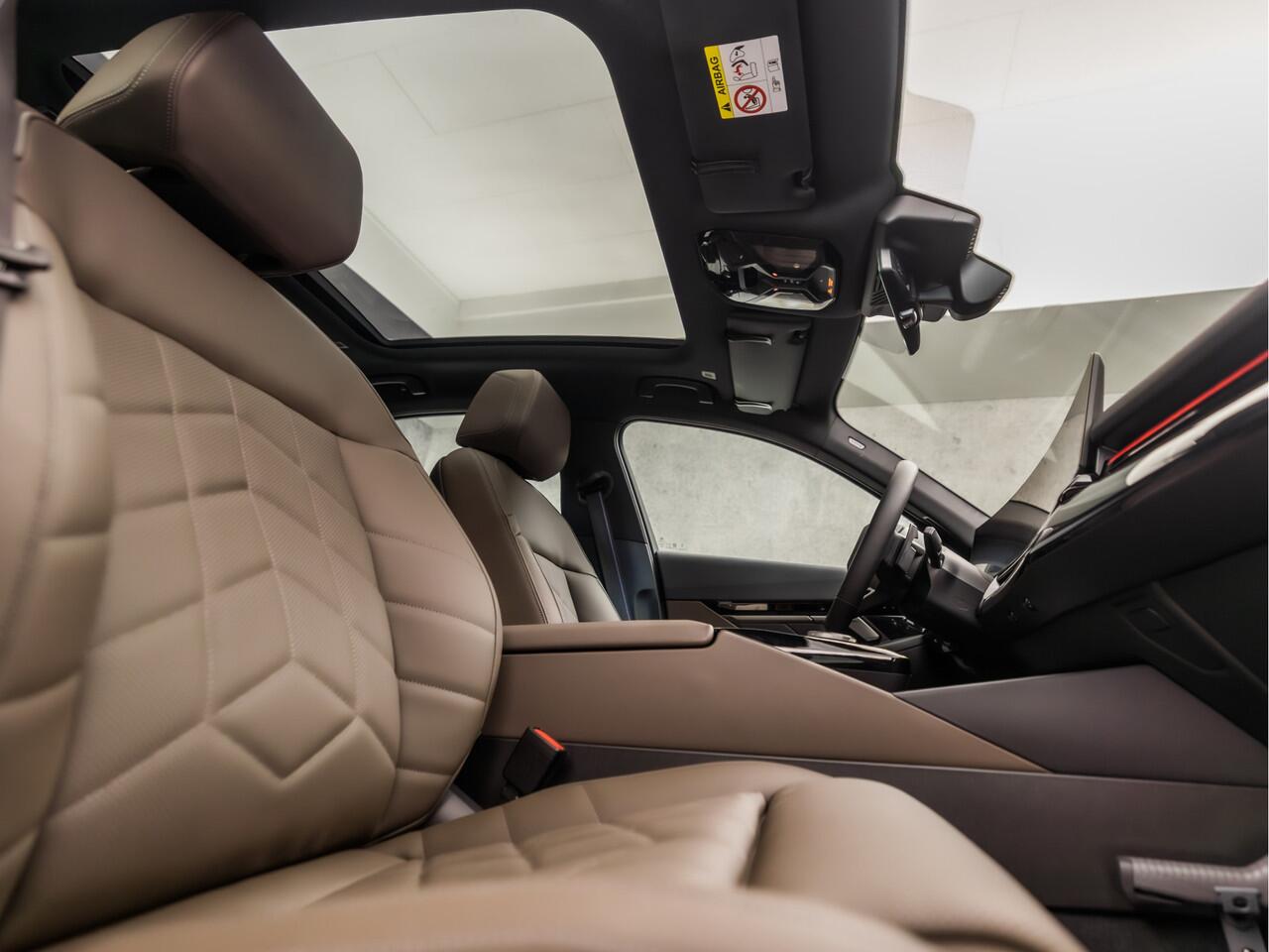 BMW 5-SERIE 530e M Sport 300Pk Automaat (SCHUIFDAK, M PAKKET, LUCHTVERING, HEAD-UP DISPLAY, COMFORTSTOELEN, STOELKOELING, 360 CAMERA, ADAPTIVE CRUISE, HARMAN/KARDON, NIEUWSTAAT)