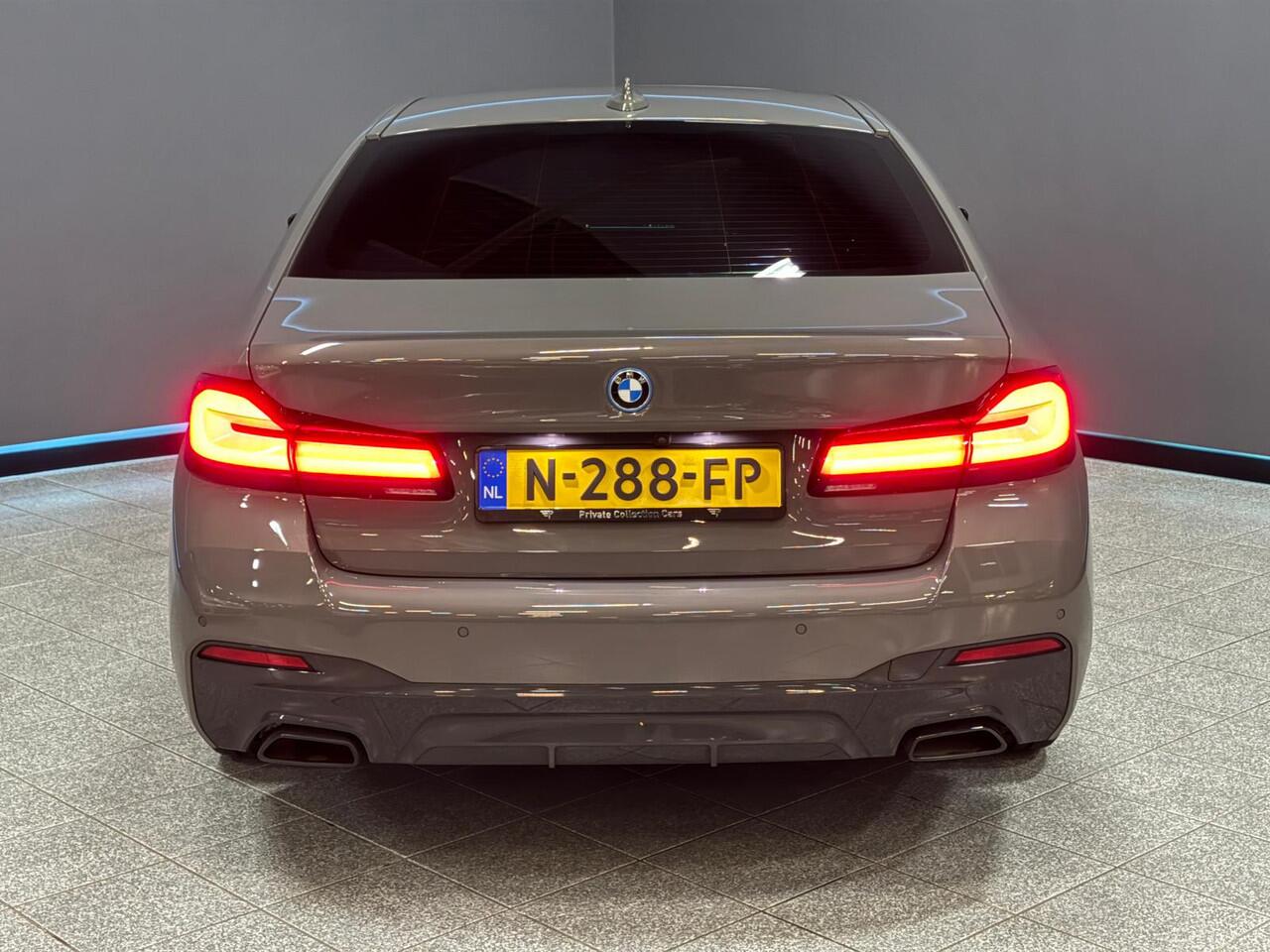 BMW 5-SERIE 530e Business Edition Plus M-sport|Pano|HUD|Camera