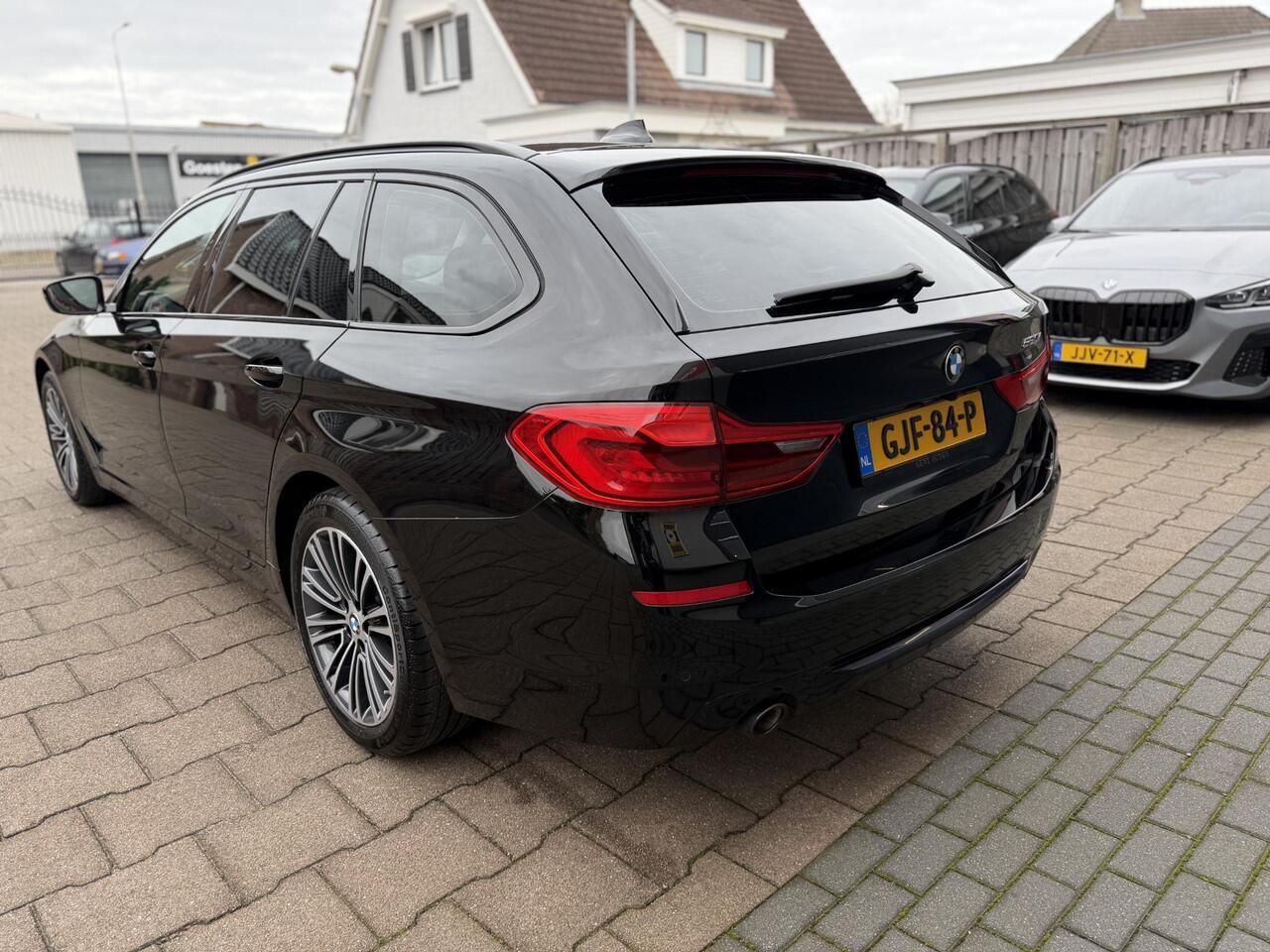 BMW 5-SERIE Touring 520i High Executive Shadow Line