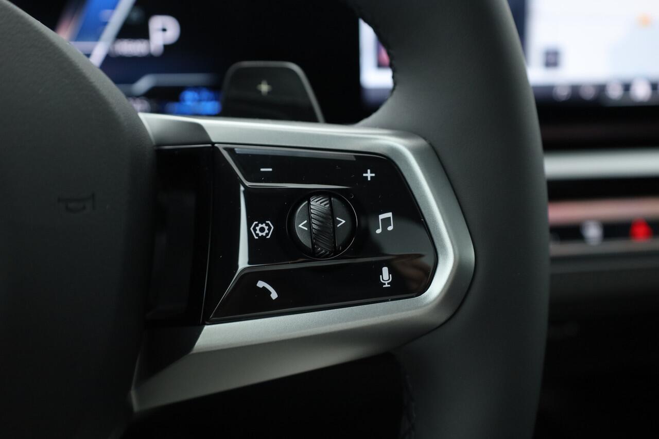 BMW 5-SERIE 530e xDrive M Sport | Pano | HUD | Harman Kardon | 360cam | Stoelventi. | Memory seats