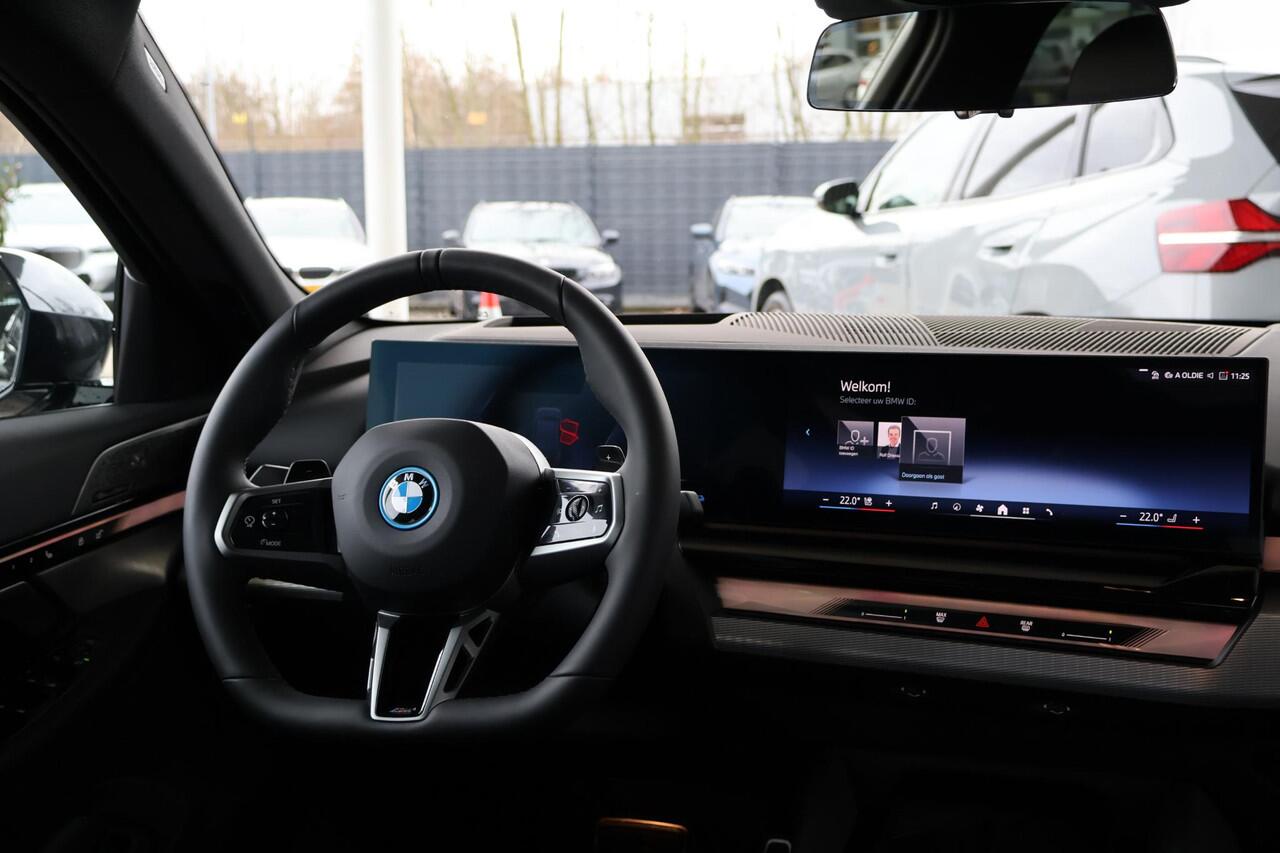 BMW 5-SERIE 530e Sedan | M Sport Edition | M Sportpakket Pro | Equipment Pack Pro | Travel Pack | Comfort Pack