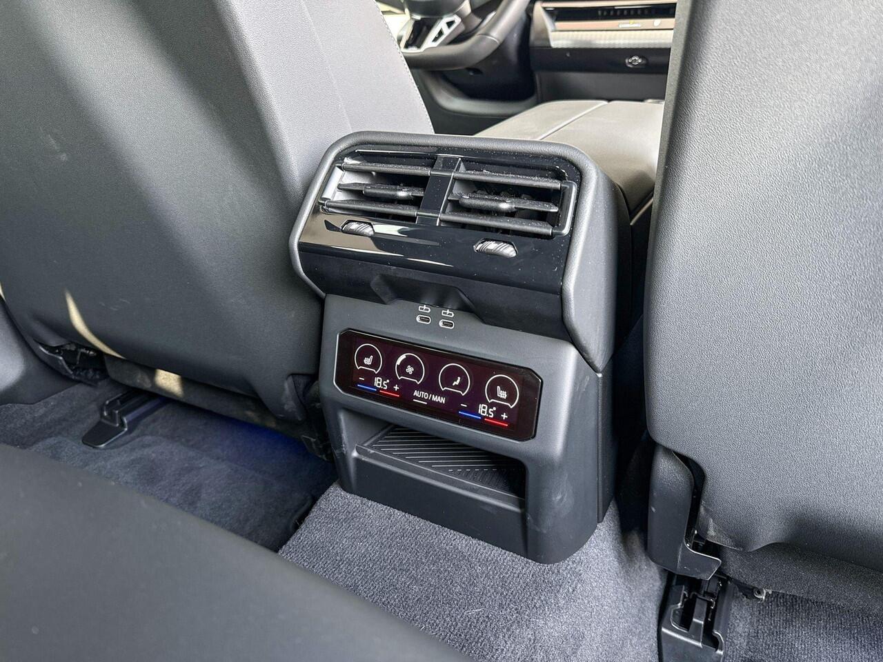 BMW 5-SERIE Touring 530e M Sportpakket Pro / Innovation Pack / Travel Pack / Comfort Pack