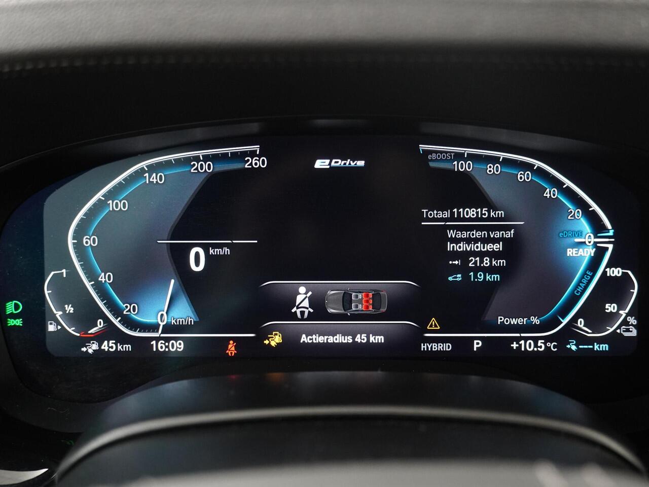 BMW 5-SERIE 520e Business Edition Plus | Stoel-stuur verwarming | Panoramadak | Laserlicht | Head-Up | Harman/Kardon |