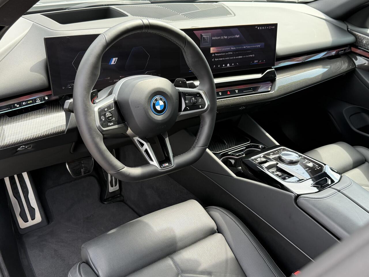 BMW 5-SERIE 550e xDrive | M-Sport Pro | 21'' | Panorama | Bowers & Wilkins | Driv. Ass. Prof.