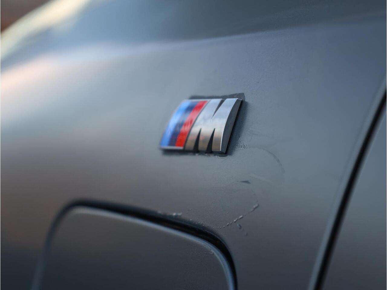 BMW 5-SERIE 530e M Sport Edition M Sportpakket Pro - Elektrische Trekhaak - Panoramadak - Stoelventilatie - B&W - Driving Assistant Professional