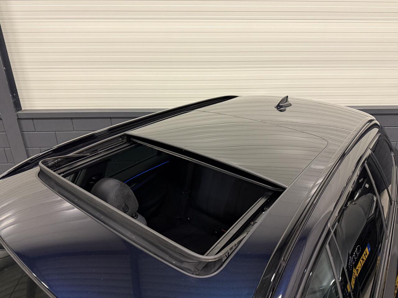 BMW 5-SERIE Touring 530e M-Sport bwjaar 06-2022 PANO/HARMAN&KARDON/360CAMERA/ALCANTARA-SPORT/STANDKACHEL/CARPLAY/18"M-SPORT/PRIVACY/SHADOW-LINE/CARBONSCHWARZ/RECENT OH BEURT GEHAD BIJ BMW DEALER