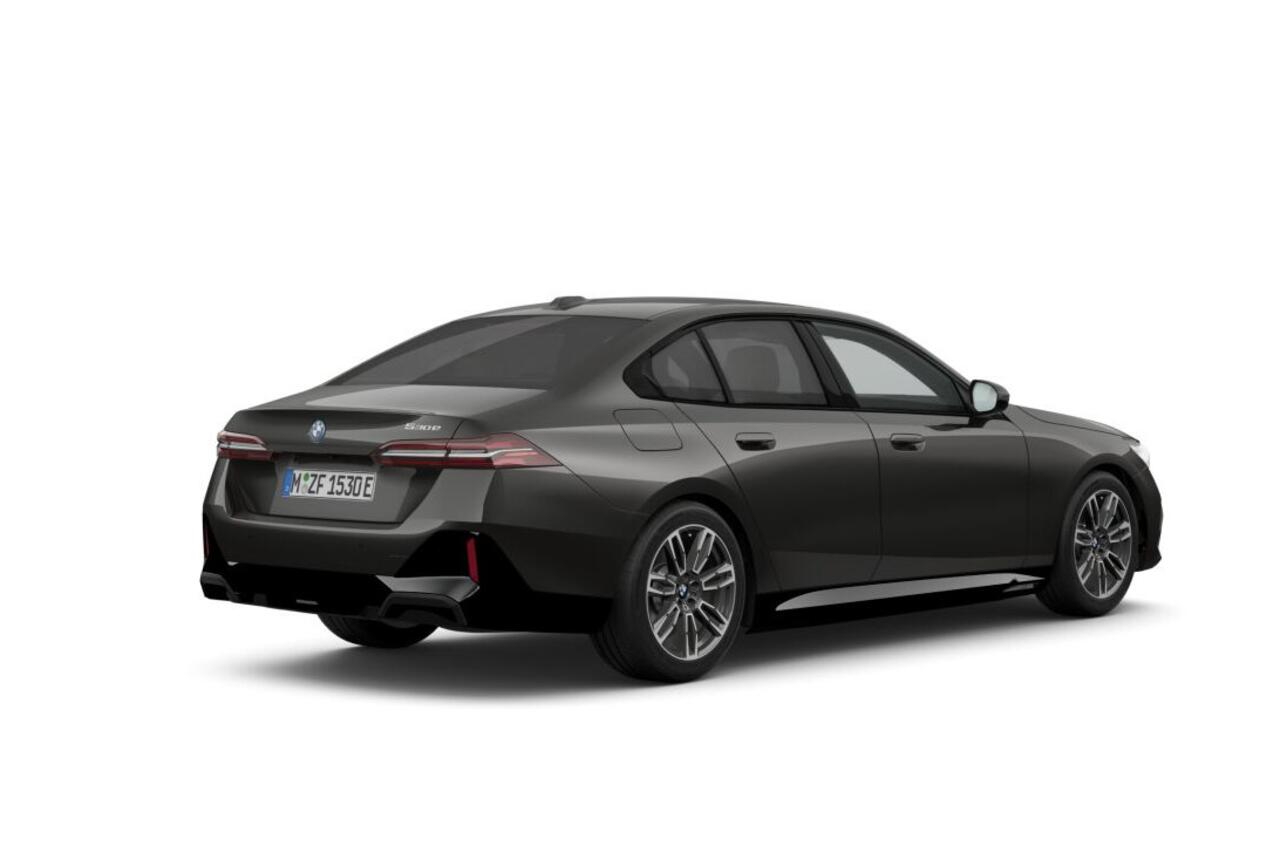BMW 5-SERIE Sedan 530e M Sport Edition | Travel Pack