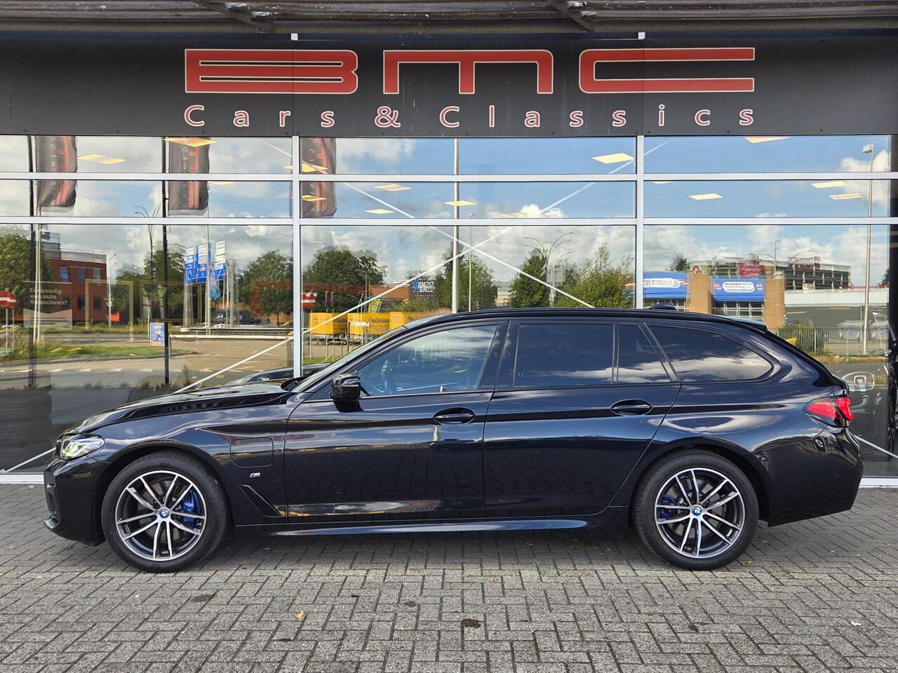 BMW 5-SERIE Touring 530e M-Sport Laser HUD Keyless