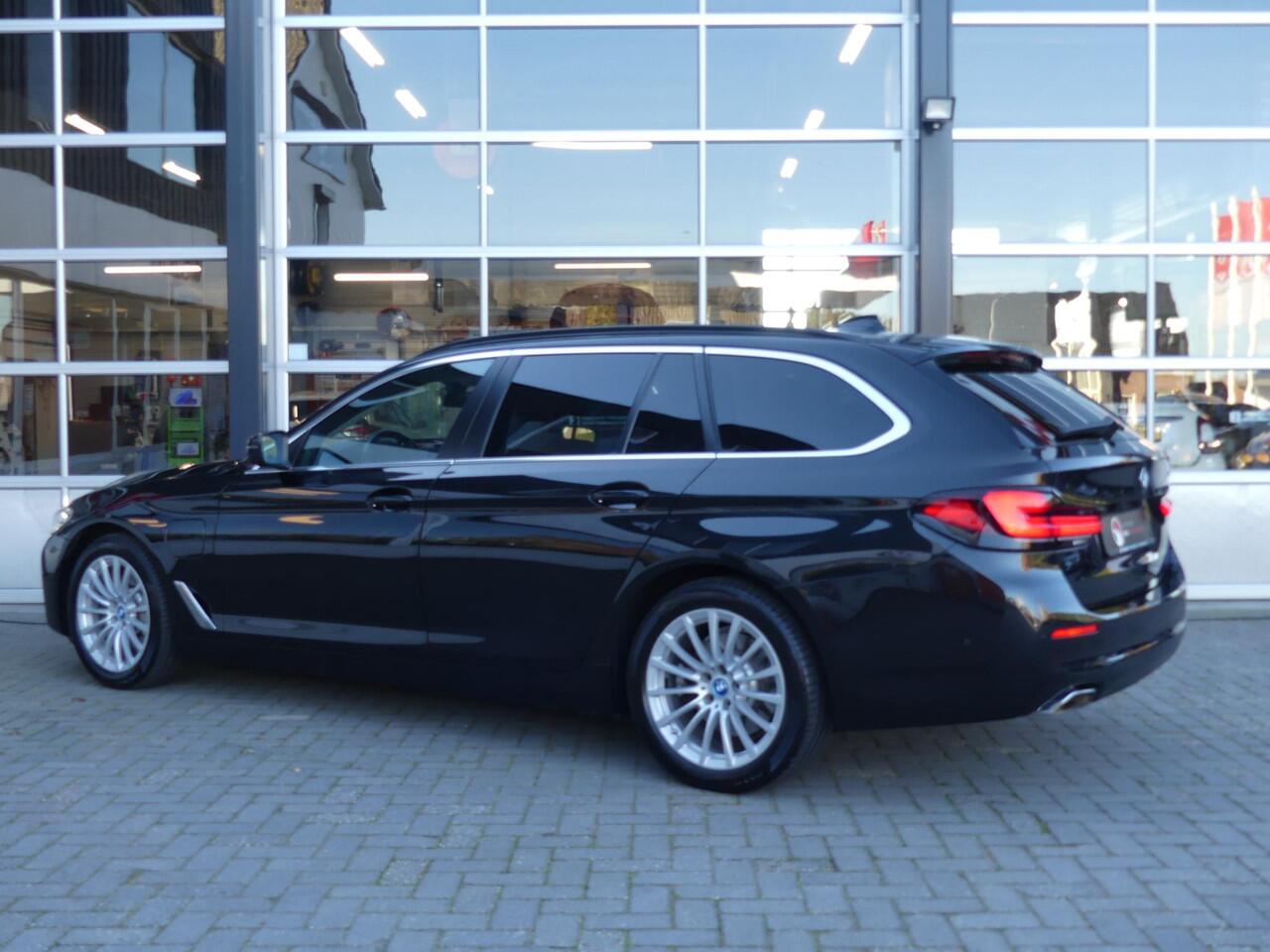 BMW 5-SERIE Touring 530e High Executive *t/m 10de bouwjaar garantie!