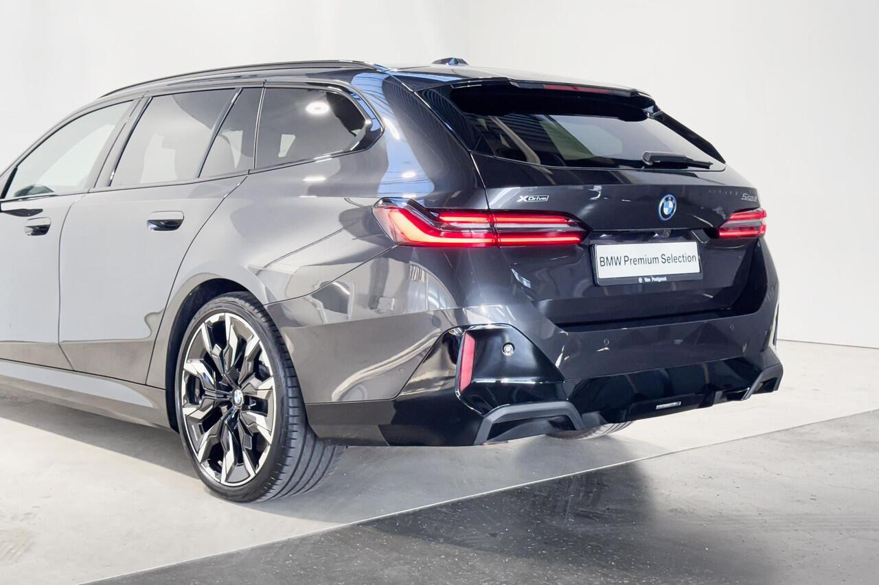 BMW 5-SERIE Touring 550e xDrive Innovation Pack M Sportpakket Pro Aut.