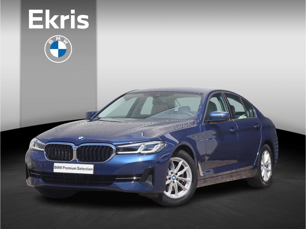 BMW 5-SERIE Sedan 520i | High Executive | Comfortstoelen | Verwamde Voorstoelen | Adaptieve LED Koplampen | Sportstuur | Climate Control | 17'' LMV