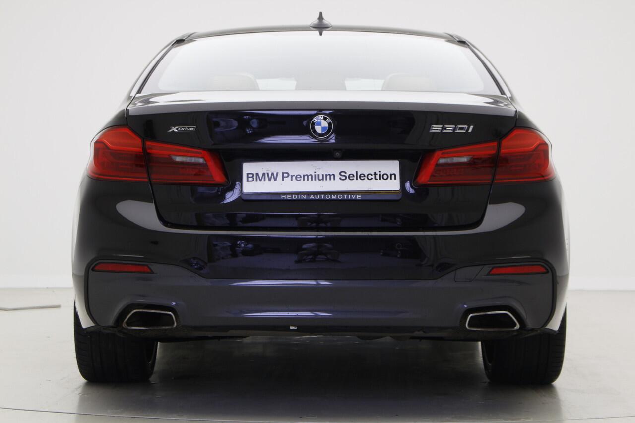 BMW 5-SERIE 530i xDrive Individual | Driving Assistant Plus | Stoelventilatie | M-Sport | Lederen Dash | Schuifdak | 20" | Harman Kardon |