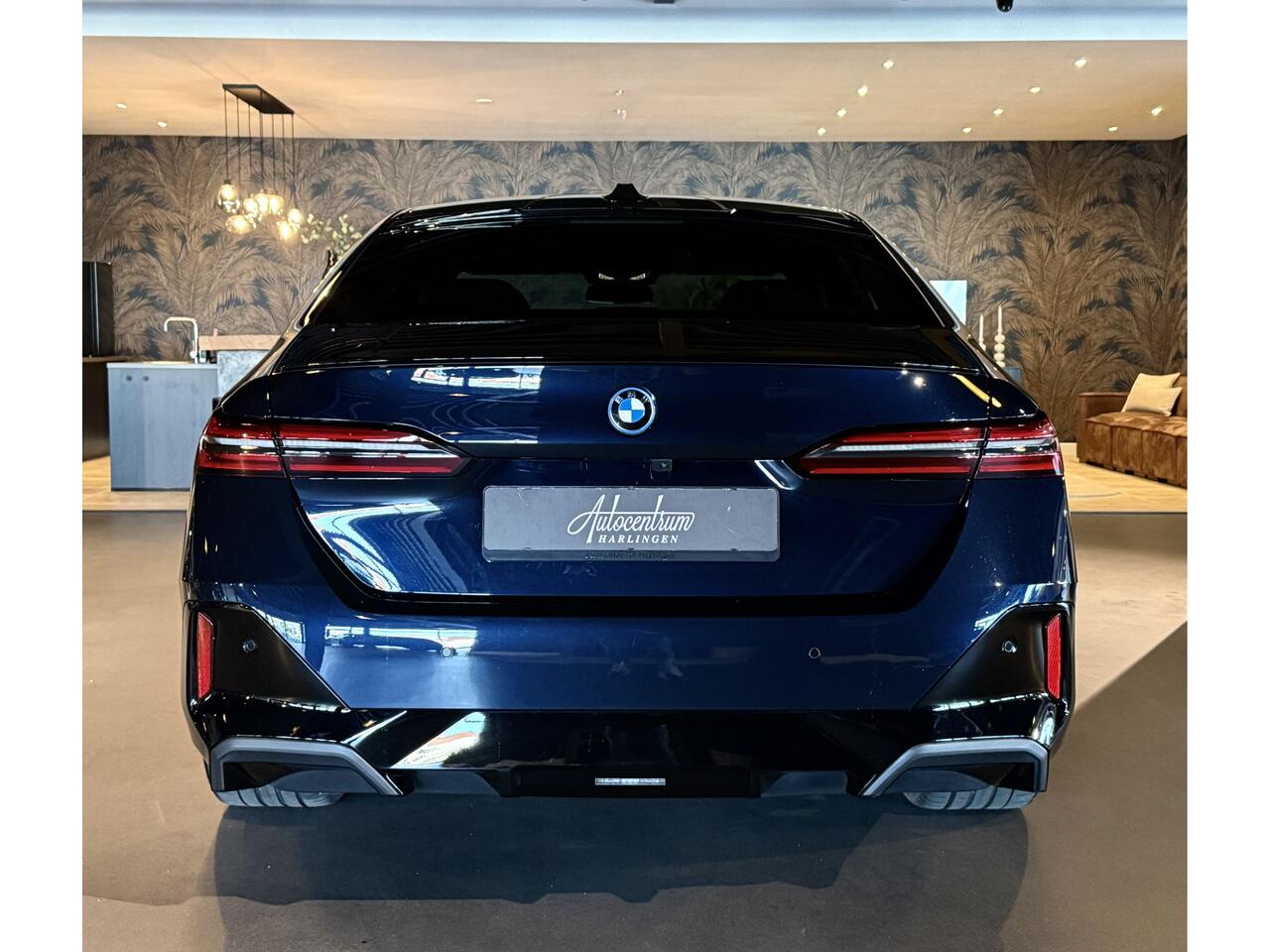 BMW 5-SERIE 530e I M-pakket I 21" INDIVIDUAL I Pano I Carbon