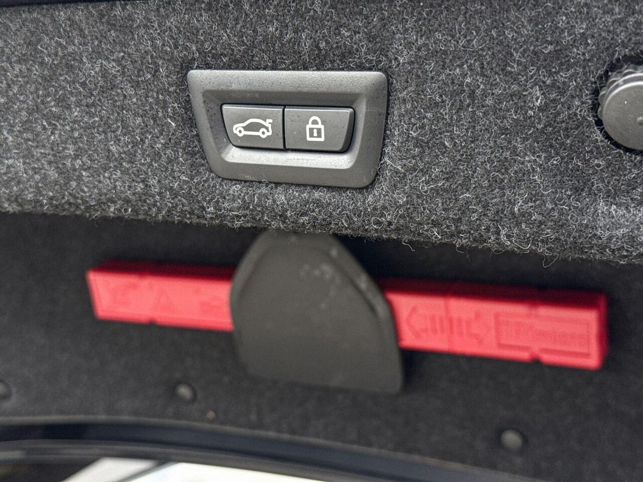 BMW 5-SERIE Sedan 530e High Executive | M Sport | Panoramadak