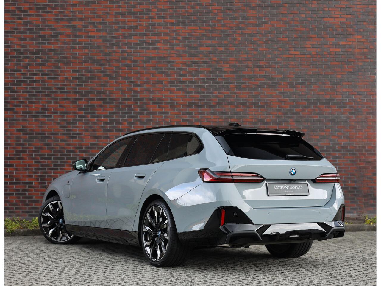 BMW 5-SERIE Touring 550e xDrive M-Performance*Brooklyn*Pano*M Sport Pro