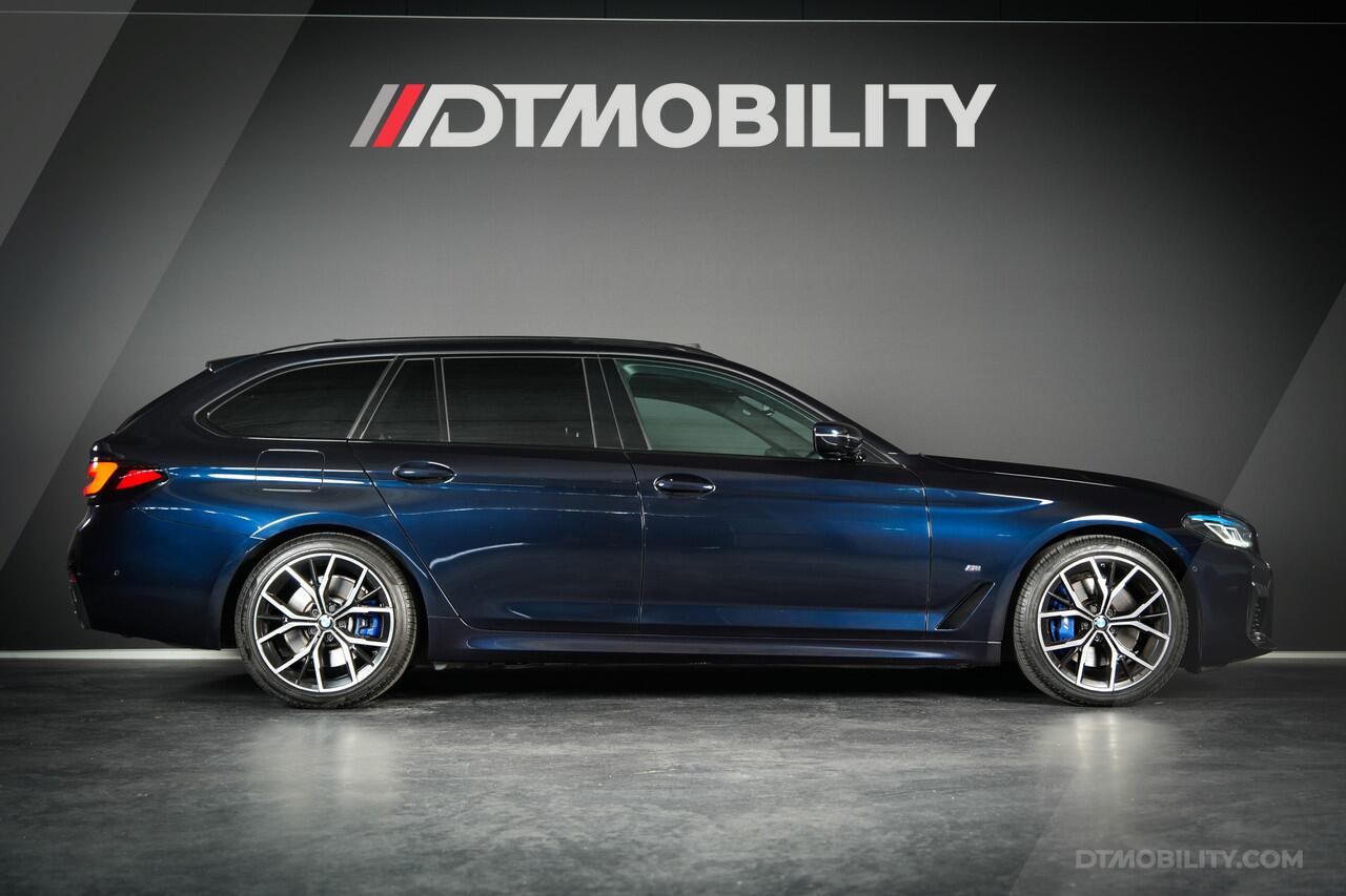 BMW 5-SERIE Touring | 530i High Ex. M-Sport | Panoramadak | Harman/Kardon | Laser