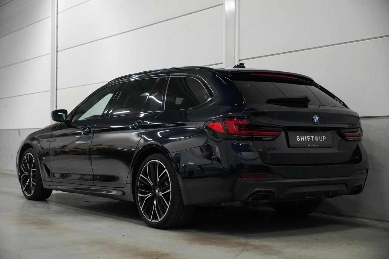 BMW 5-SERIE Touring 540i xDrive M-Sport | Panoramadak | CoPilot | Harman Kardon