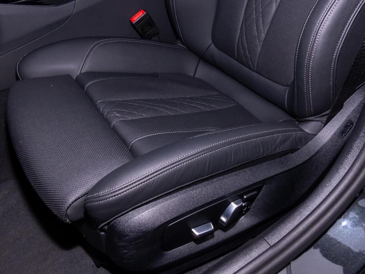 BMW 5-SERIE Touring 530e M-SPORT ** LASER, LEDER, PANORAMA, TREKH, HuD, HiFi, ALARM ** ¤ 37.500,= onder NP - Ex BMW-AG ** ** INFORMEER OOK NAAR ONZE AANTREKKELIJKE FINANCIAL-LEASE TARIEVEN **