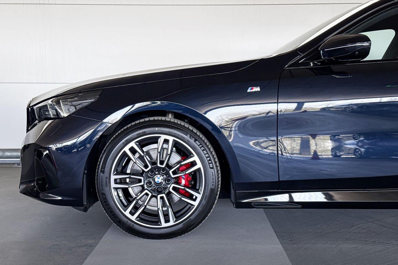 BMW 5-SERIE Sedan 520d | Selections M Sport