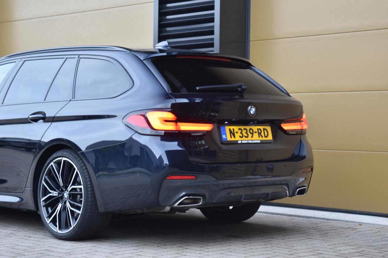 BMW 5-SERIE Touring 540i xDrive High Executive * M-Sport * Panoramadak * Laser * Stoelmassage * Softclose *