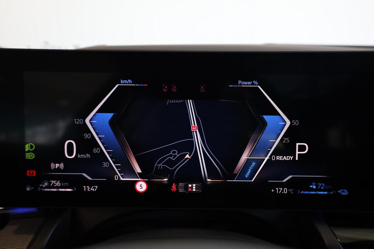 BMW 5-SERIE Touring 550e xDrive M Sportpakket Pro | Panoramadak | Head-Up | Bowers & Wilkins | Driving Assistant Professional | 360 Camera | Comfort Pack | Adaptieve LED | Trekhaak