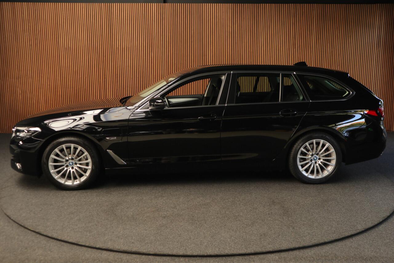 BMW 5-SERIE Touring 520e Navi Climate Elektr. achterklep PDC Virtual DAB Elektr. verstelbare stoelen Stoelverwarming Cruise LM velgen BTW auto