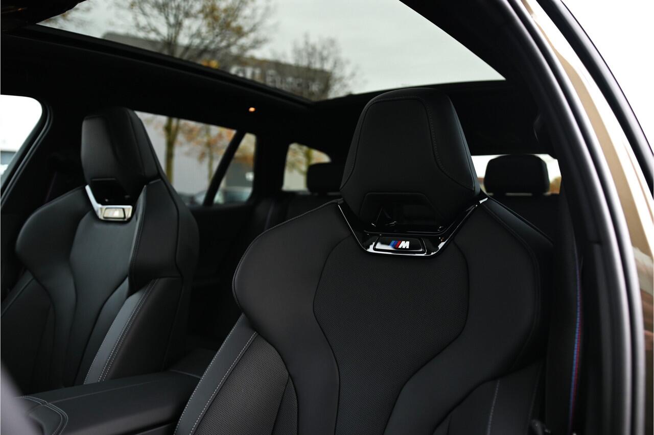 BMW 5-SERIE Touring 530e M Sport Automaat / Panoramadak / Trekhaak / Bowers & Wilkins / Adaptieve LED / Comfort Access / Parking Assistant Plus / Stuurverwarming