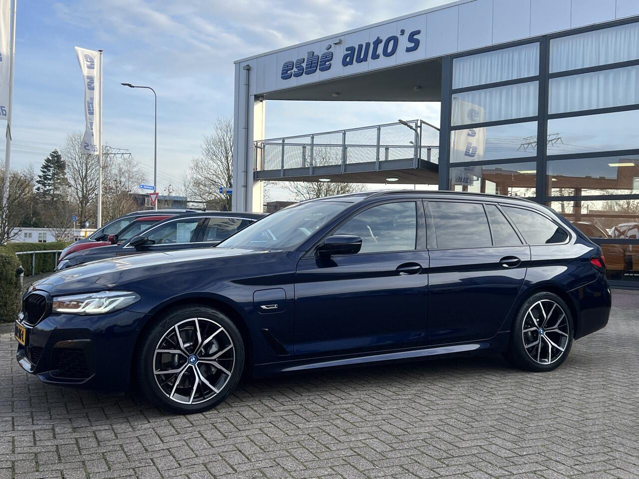 BMW 5-SERIE 530e M-Sport Plus Panoramadak Driving Ass Prof Keyless Rondzicht Camera Elek Stoelen Stoel + Stuurverwarming ACC DAB Head-Up Shadow Line BTW Tansanit Plug In Hybride 1e Eigenaar BTW Auto