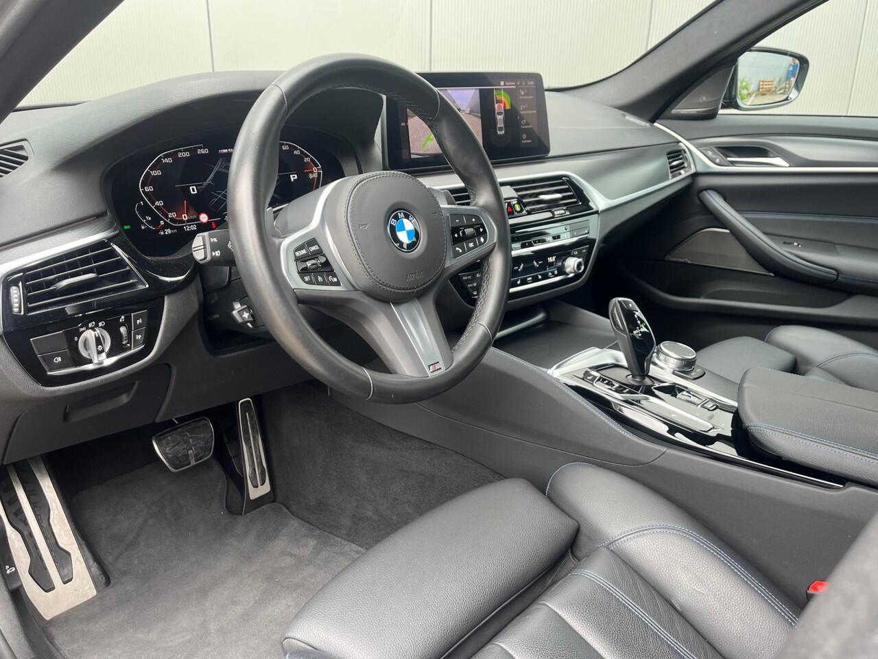 BMW 5-SERIE M550i xDrive Service Inclusief Plus Garantie tot 24-04-2027