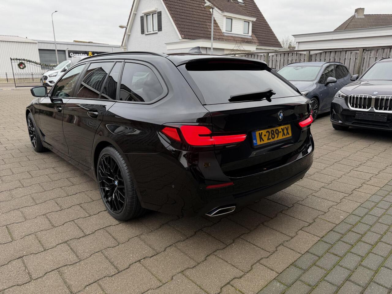 BMW 5-SERIE Touring 530e NL Auto comfort/laser/leder/Shadow