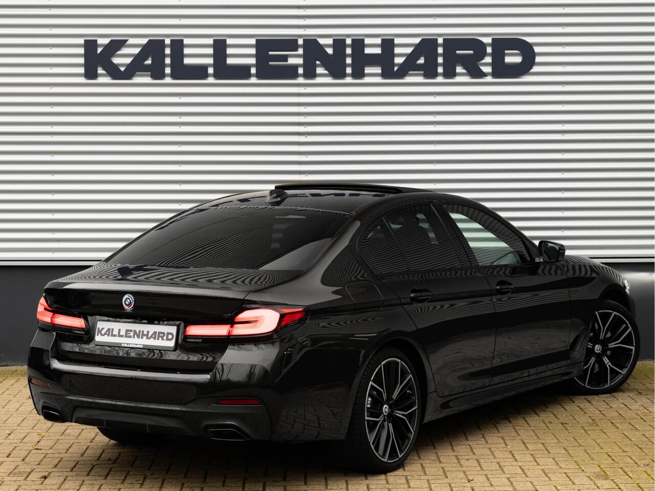 BMW 5-SERIE 530e M-Sport - Individual ''Crystal Casserit Black'' - Dak - Head-Up