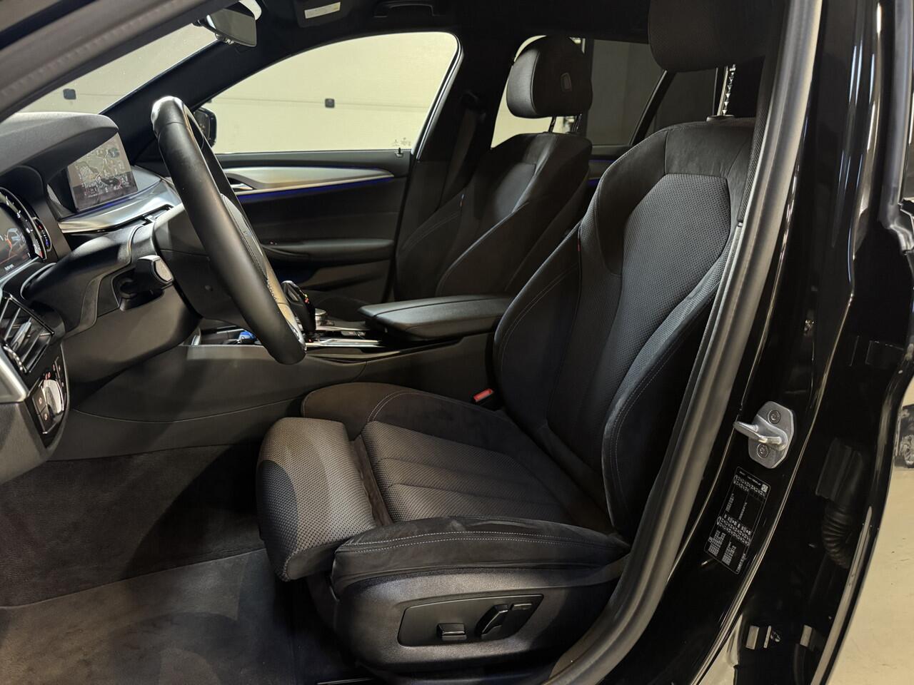 BMW 5-SERIE Touring 520i Corporate Lease Executive | M-Sport | M Aerodynamica | Sfeerverlichting | 19'' | Full LED | Camera | Elektr. trekhaak