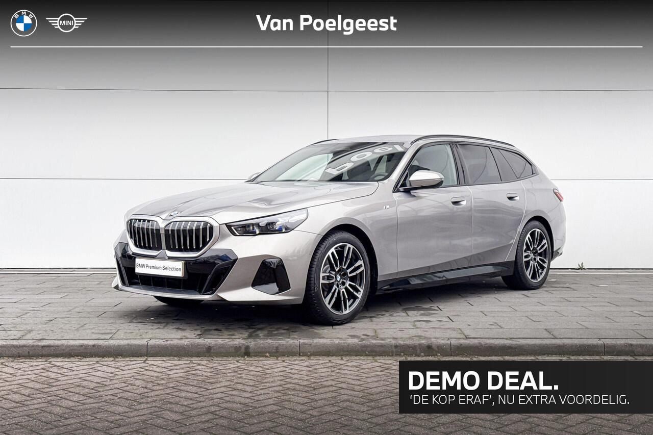 BMW 5-SERIE Touring 520i M-Sport | Selections | M Sport | Stoelverwarming | Achteruitrijcamera |