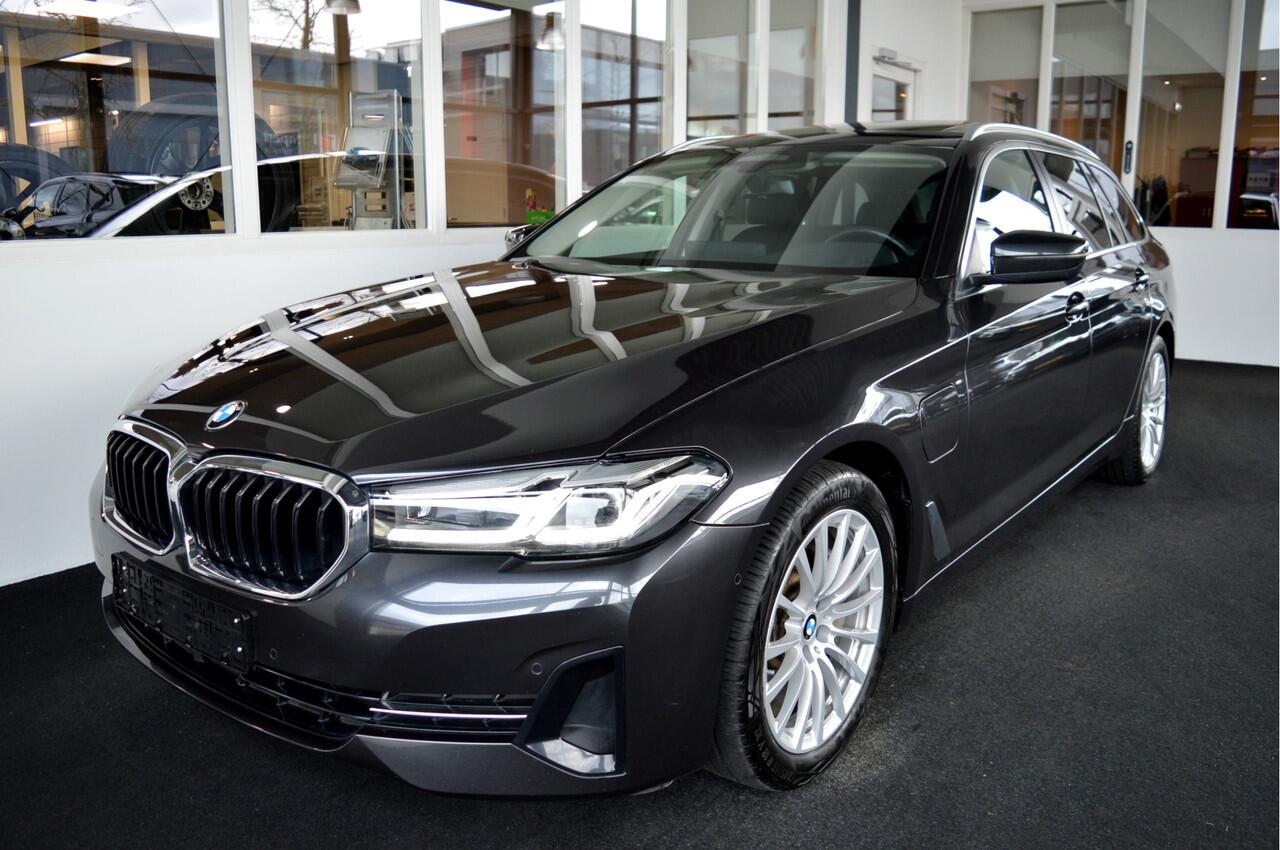 BMW 5-SERIE Touring 530e Hybride Sport Line | Vol !