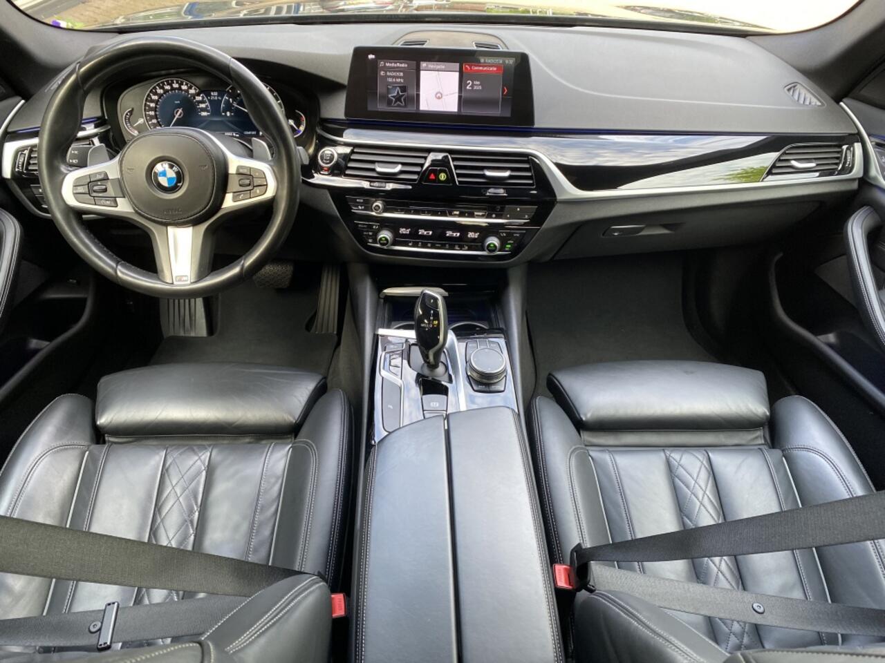 BMW 5-SERIE 520i