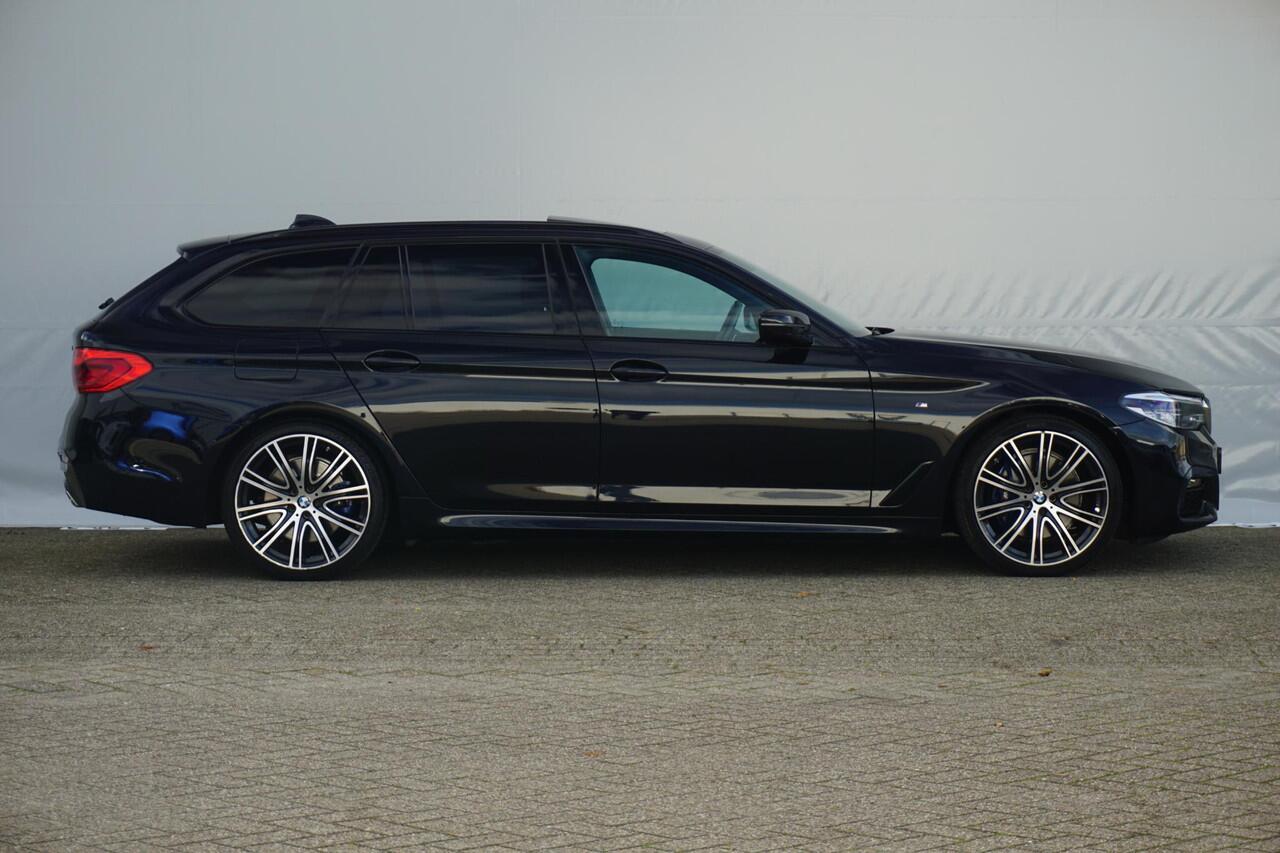 BMW 5-SERIE Touring 530i High Executive Edition | M Sport / Elektrisch panorama-dak / Comfortstoelen / Head-up / HIFI / Comfort Access / Dodehoek detectie