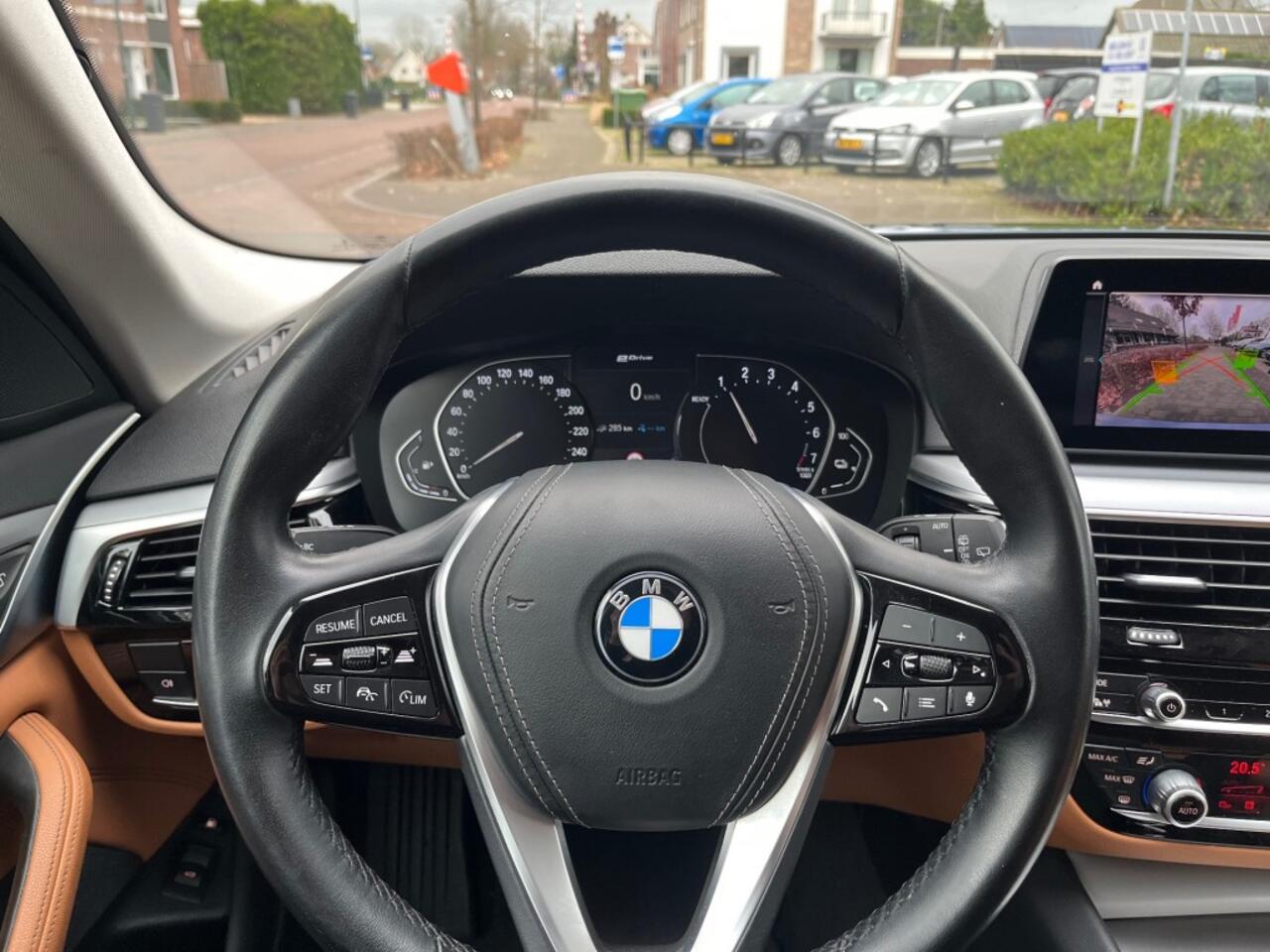 BMW 5-SERIE TOURING 530E HIGH EXECUTIVE / LEDER / CAMERA / CARPLAY / ELEK. TREKHAAK