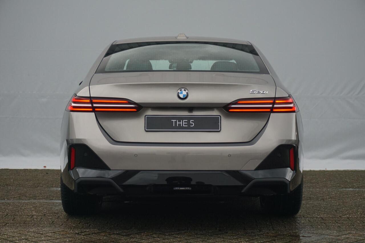 BMW 5-SERIE Sedan 520i | M Sportpakket | Equipment Pack Professional | Travel Pack | Comfort Pack | Ekris Selection