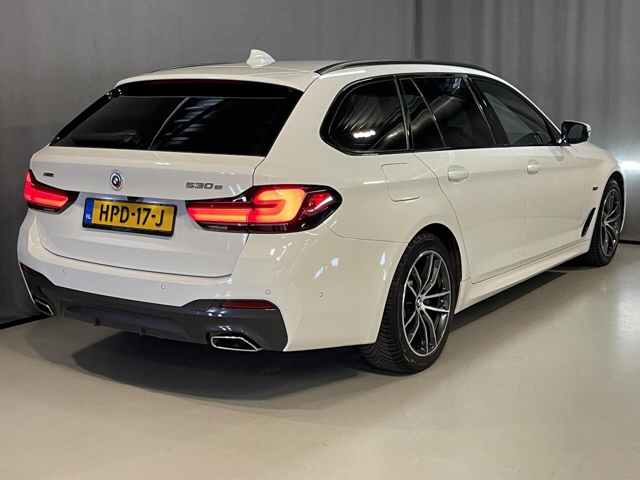BMW 5-SERIE Touring 530e xDrive High Executive M Sport 18"/Laser LED/Leder/Head-up/Keyless/Trekhaak/Stoelverwarming/Adaptieve cruise/Dodehoek/Camera/Apple Carplay & Android Auto/HiFi