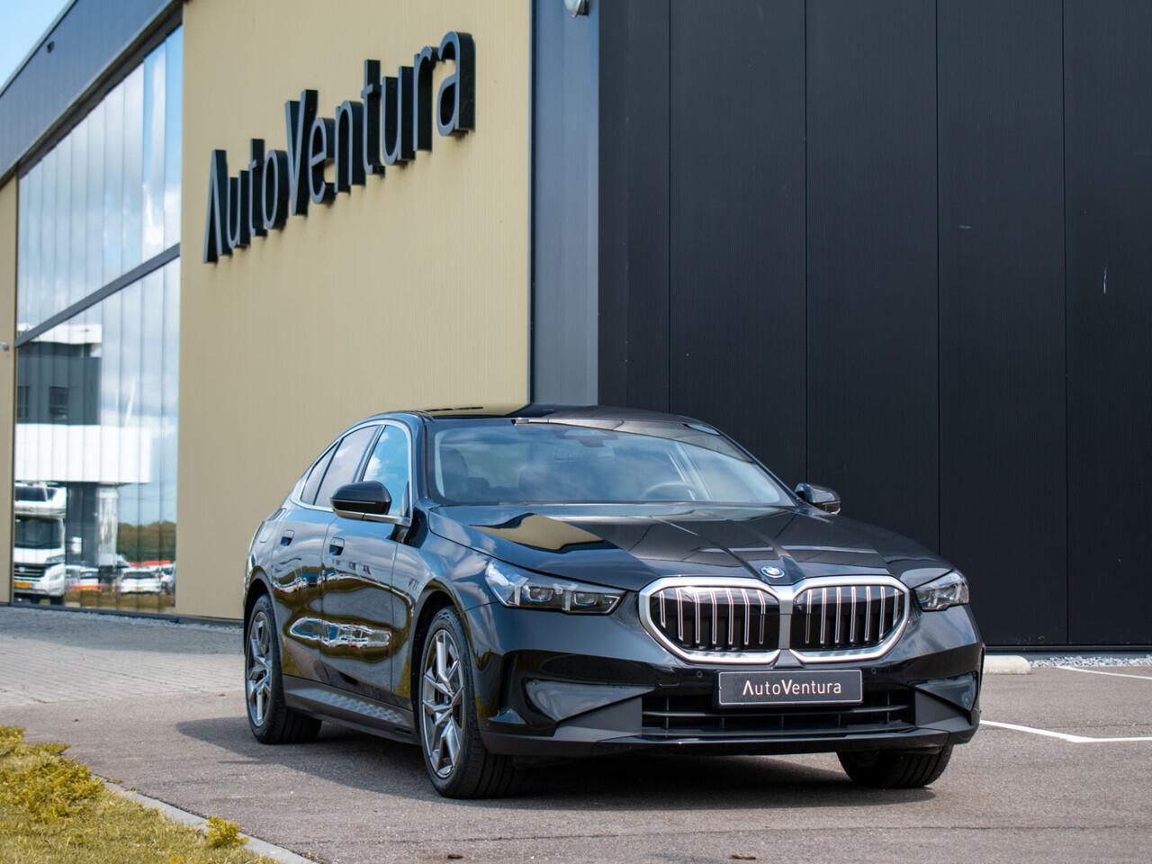 BMW 5-SERIE 550e xDrive | Adapt. LED | Adapt. Cruise | Stoelverwarming | Harman Kardon | 360 Camera | Elek. Trekhaak