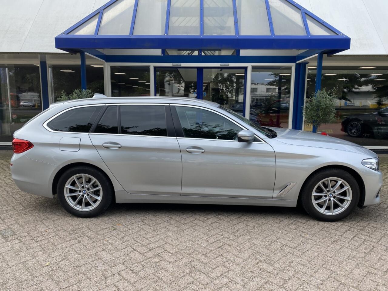 BMW 5-SERIE 520i Executive