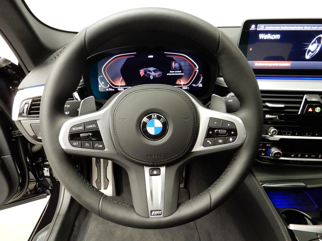 BMW 5-SERIE Sedan 530i | M-Sportpakket | Laserlicht | Leder | Navigatie | Schuifdak | Trekhaak | DAB | Hifi speakers | Alu 20 inch