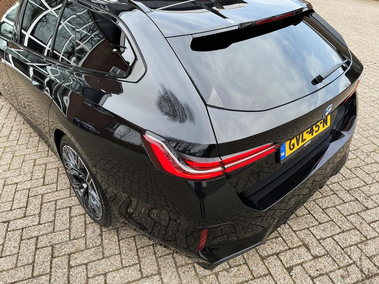 BMW 5-SERIE Touring 530e M-Sport