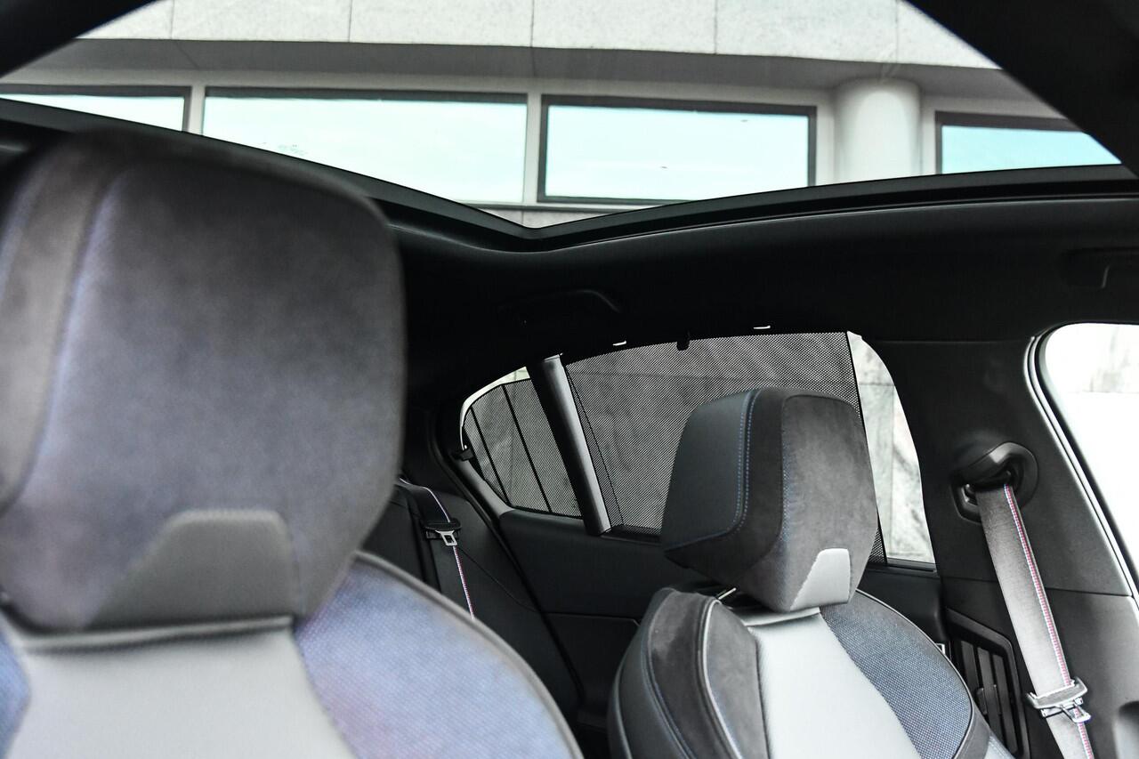 BMW 5-SERIE 550e xDrive M-sport|Panoramadak|Trekhaak|Head-up|B