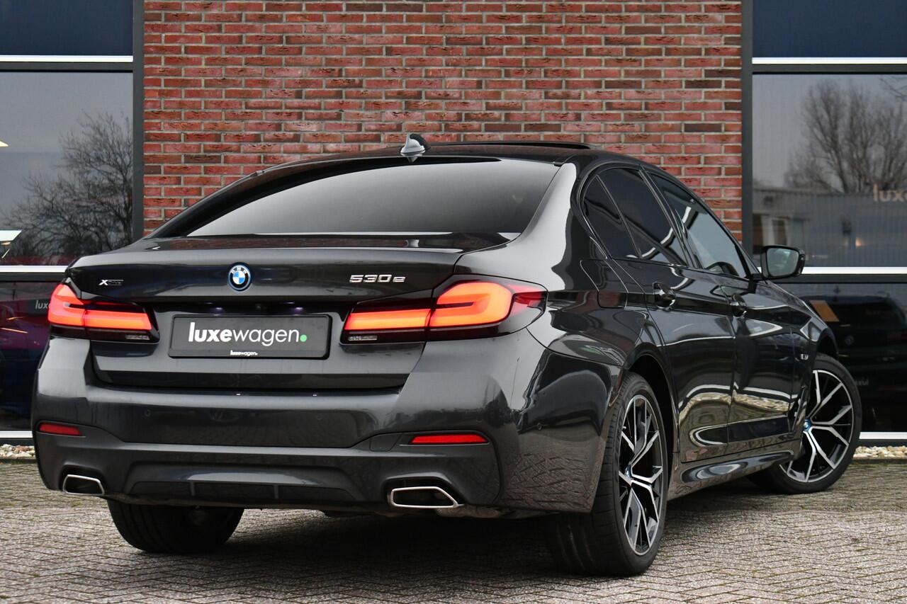 BMW 5-SERIE 530e xDrive M-Sport Pano ACC H/K HUD Comf-zetels DAB