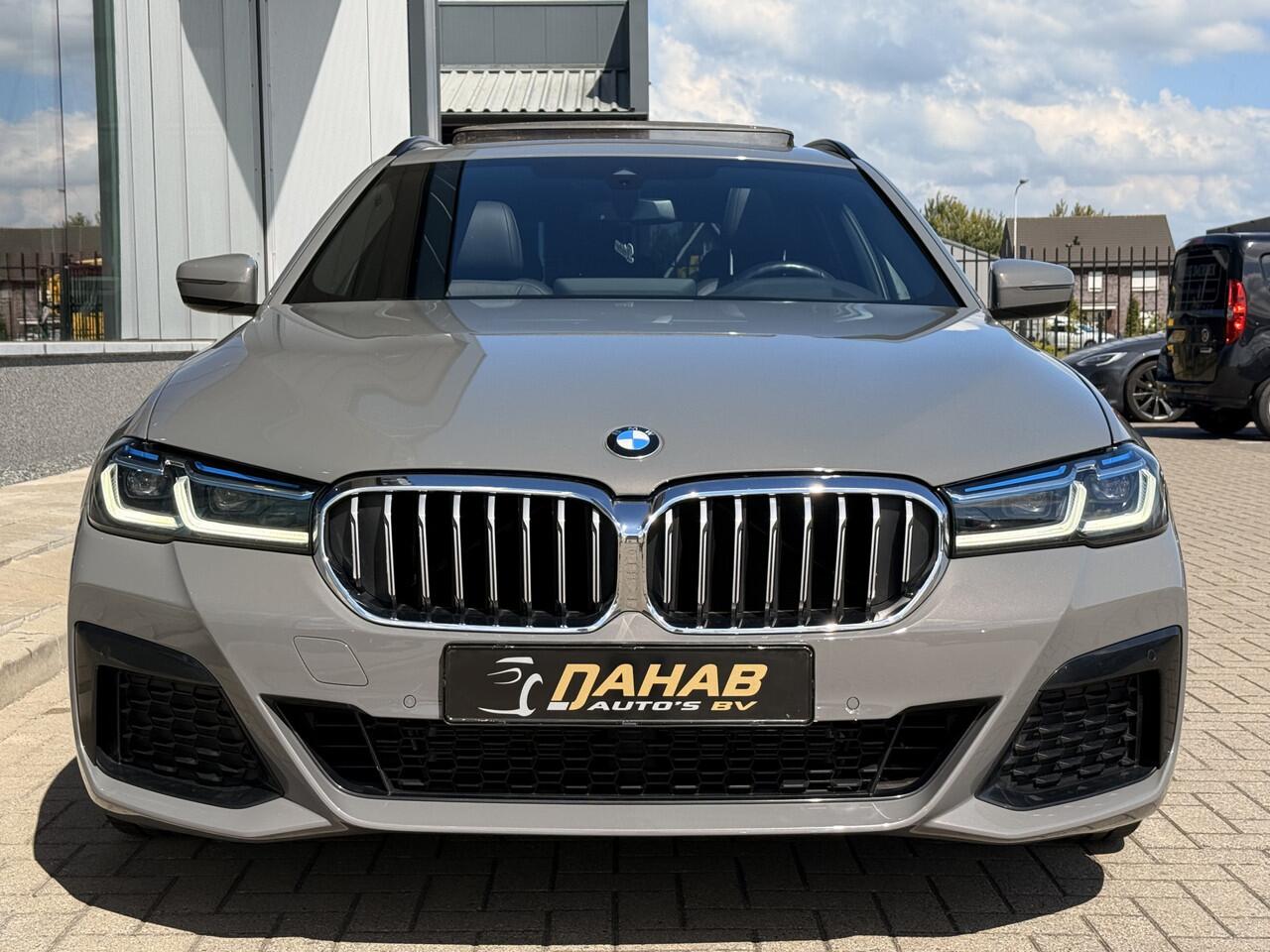 BMW 5-SERIE Touring 530i High Executive M-Sport | Pano | Headup | Laser