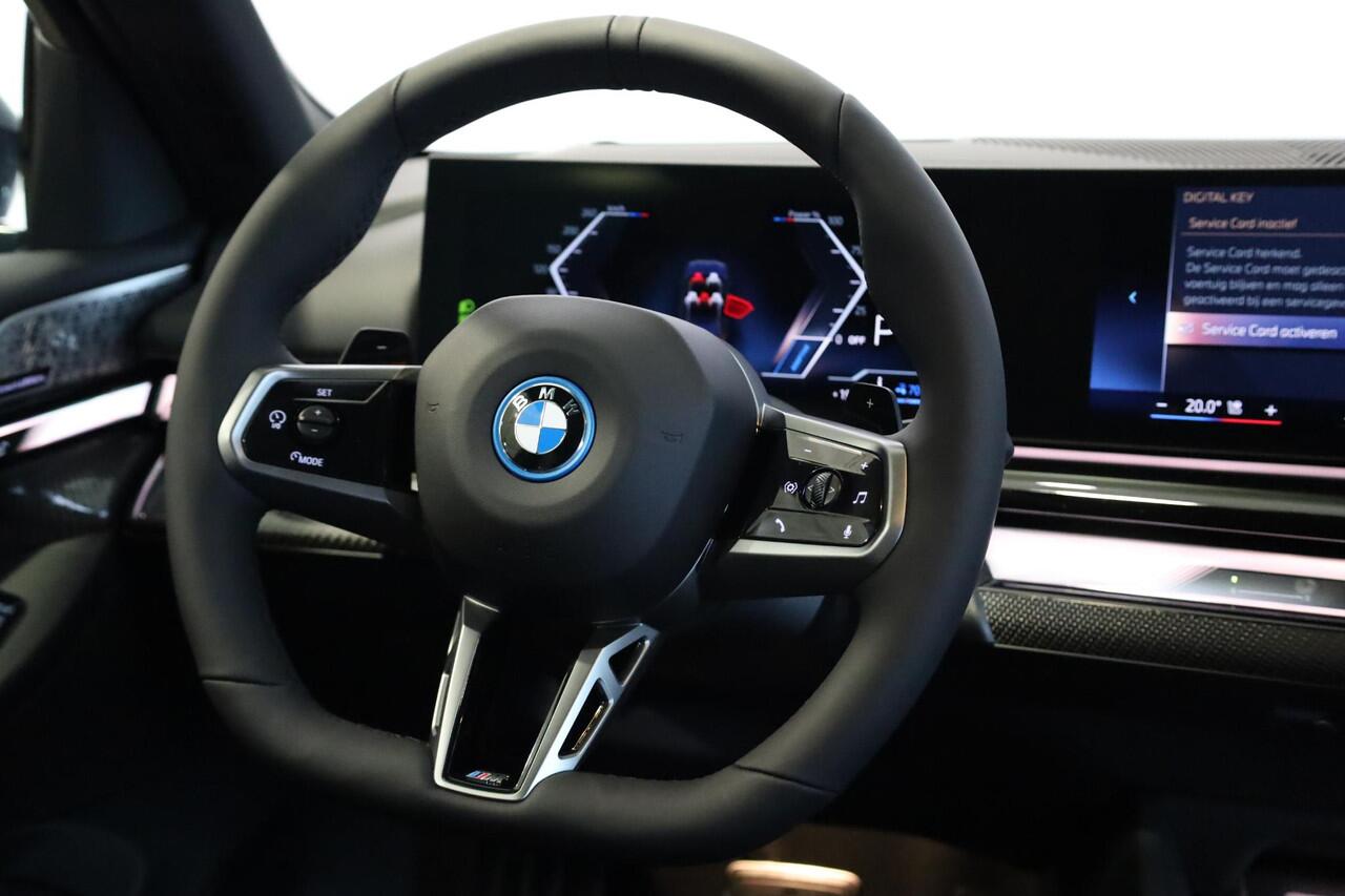 BMW 5-SERIE Touring 530e M Sportpakket Pro | Comfortstoelen | Bowers & Wilkins | Elektr. Trekhaak